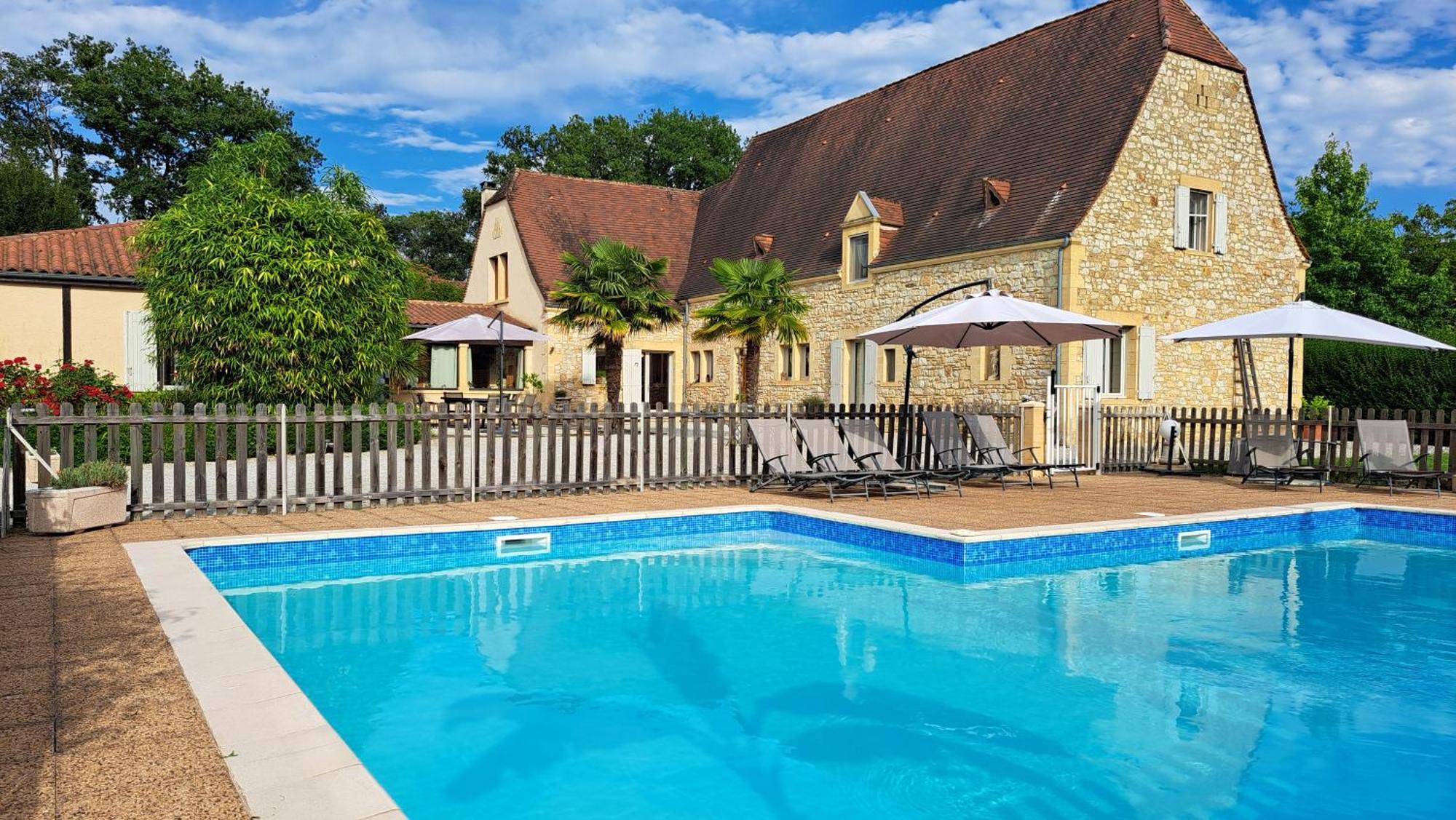 La Barde Montfort, votre maison d'hôtes à 4 kms de Sarlat Dordogne Vitrac  Extérieur photo